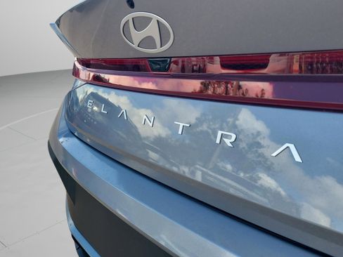 New 2026 Hyundai Elantra SE image 5
