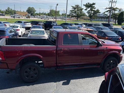 Used 2018 RAM 2500 Big Horn w/ Sport Appearance Group AWD/4WD image 4
