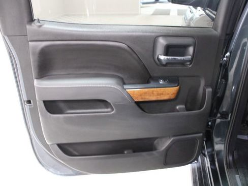 Used 2017 Chevrolet Silverado 1500 High Country image 20