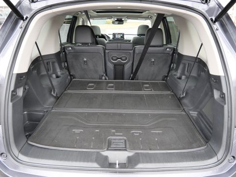 Used 2023 Honda Pilot Touring image 18