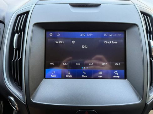 Used 2020 Ford Edge SE FWD image 32
