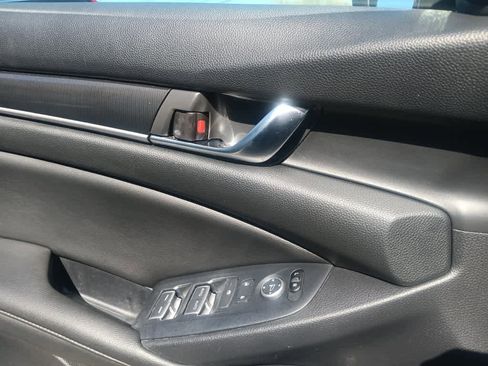 Used 2019 Honda Accord Sport image 14