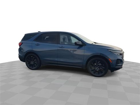 Used 2024 Chevrolet Equinox LS w/ LS Convenience Package image 9