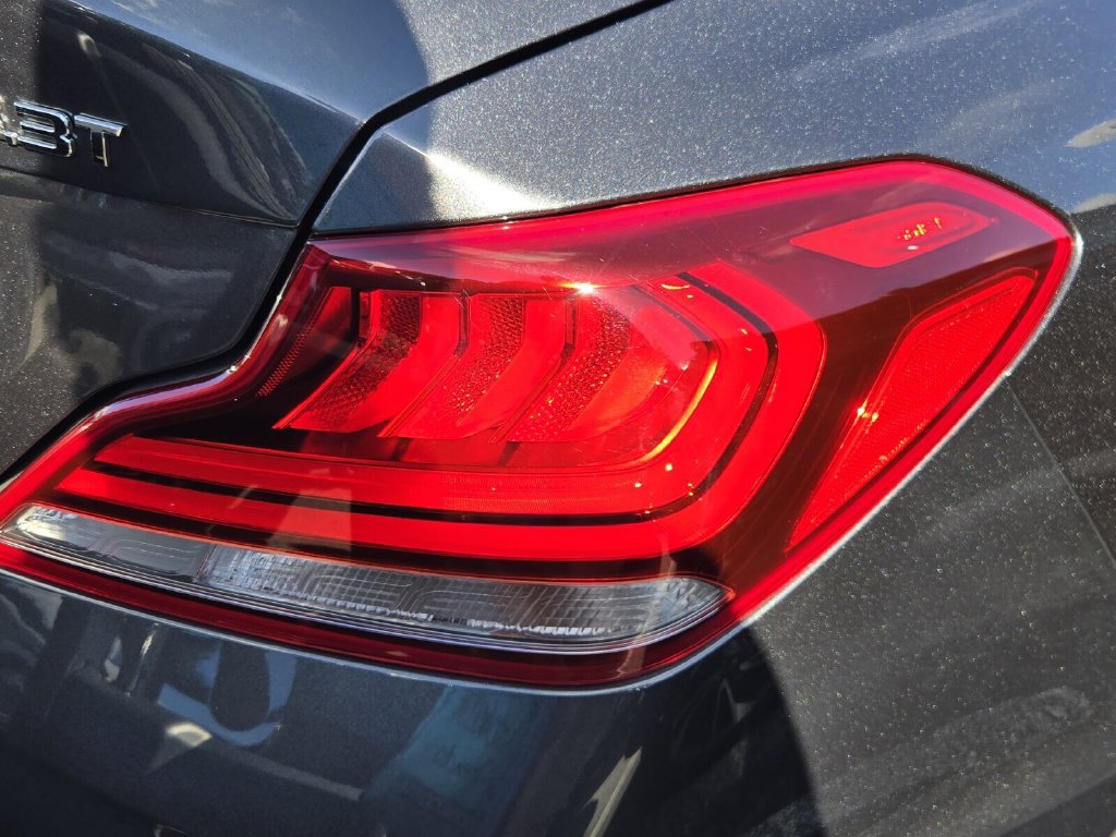 Used 2019 Genesis G70 3.3T Advanced w/ Prestige Package AWD/4WD image 8