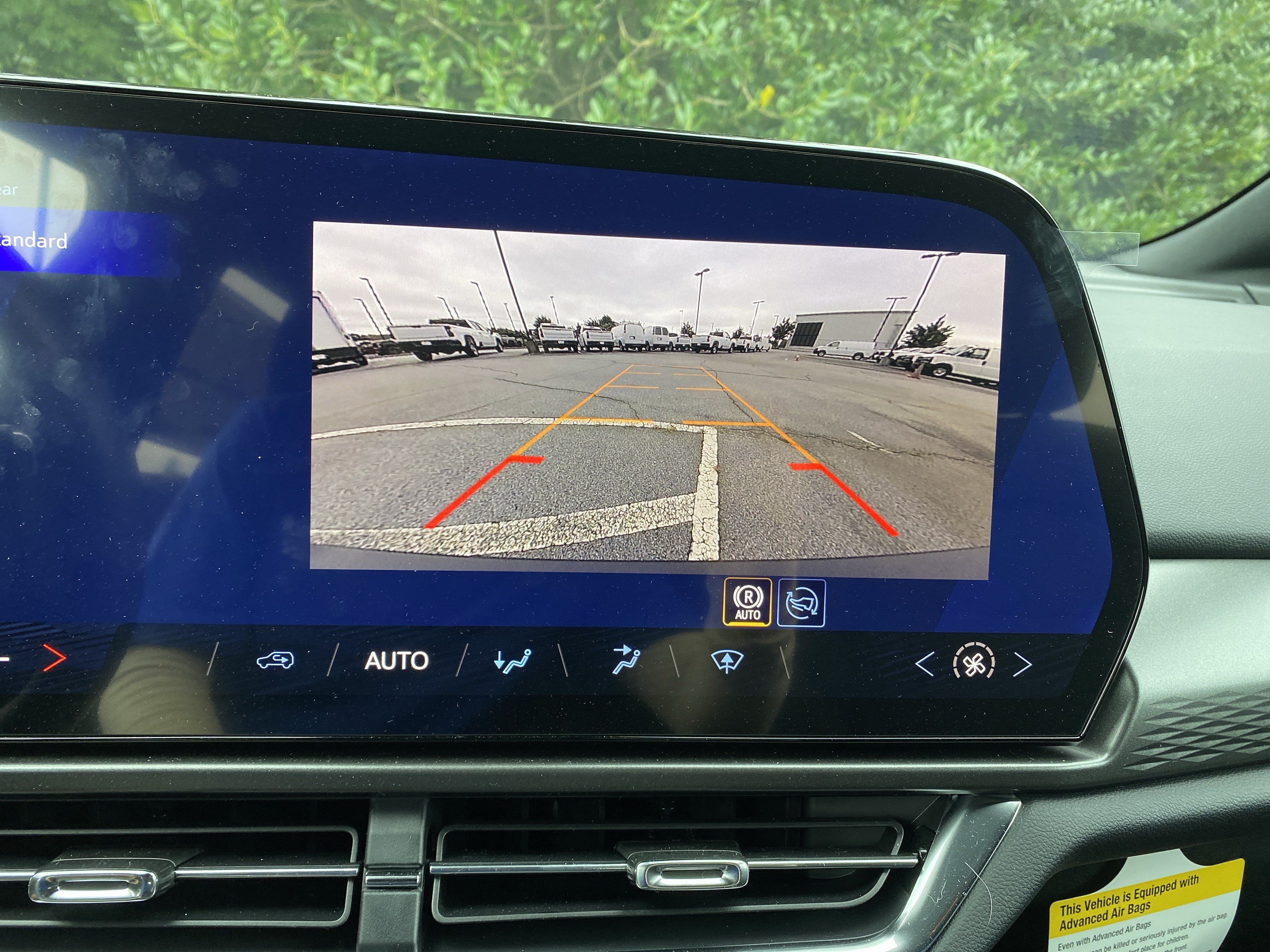 Used 2026 Chevrolet Equinox EV LT FWD image 26