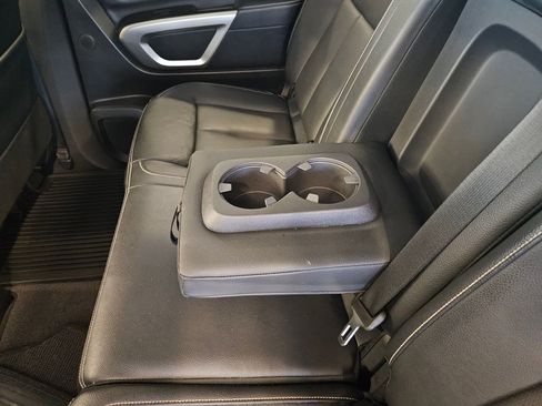 Used 2019 Nissan Titan PRO-4X w/ Pro-4x Convenience Package image 26
