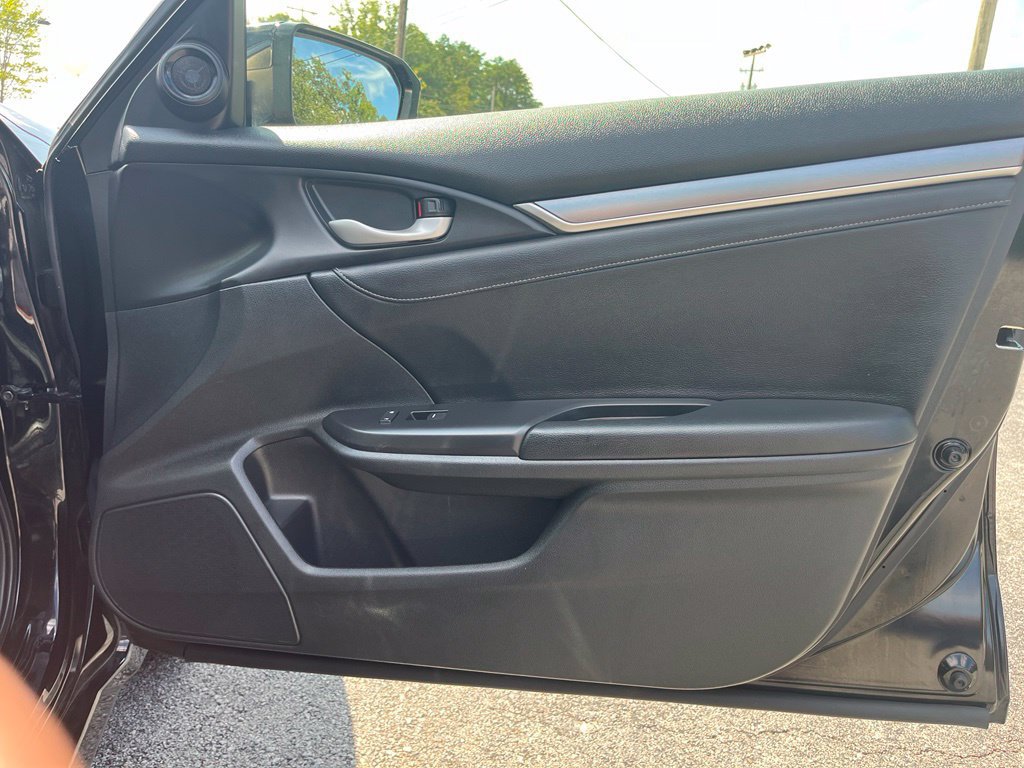 Used 2018 Honda Civic EX-L image 32