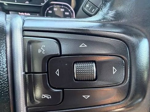 Used 2019 GMC Sierra 1500 SLT w/ SLT Premium Plus Package AWD/4WD image 19