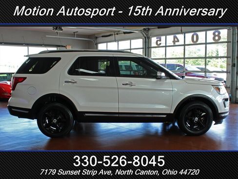 Used 2018 Ford Explorer Limited AWD/4WD image 12