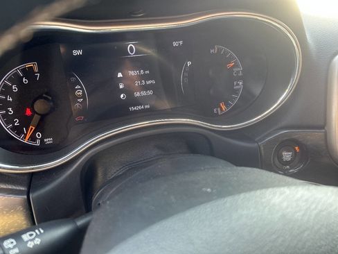 Used 2017 Jeep Grand Cherokee Limited w/ Luxury Group II image 5