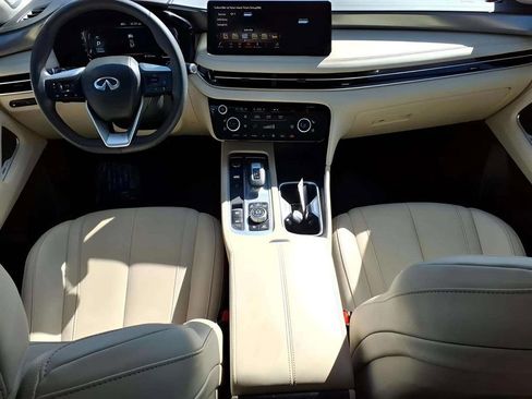 Used 2024 INFINITI QX60 Luxe w/ Vision Package image 10