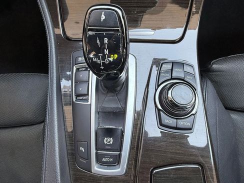 Used 2013 BMW 550i Sedan image 32