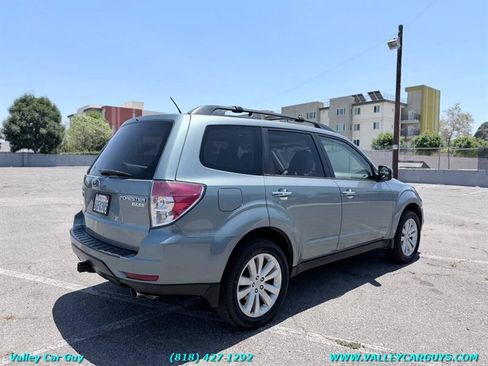 Used 2011 Subaru Forester 2.5X Limited AWD/4WD image 4