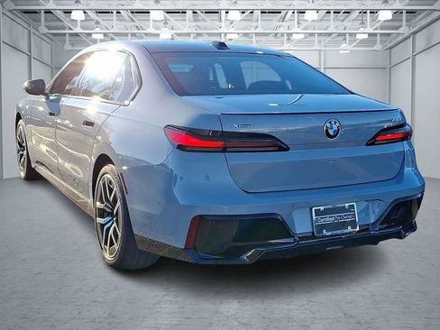 Certified 2025 BMW 740i xDrive image 6