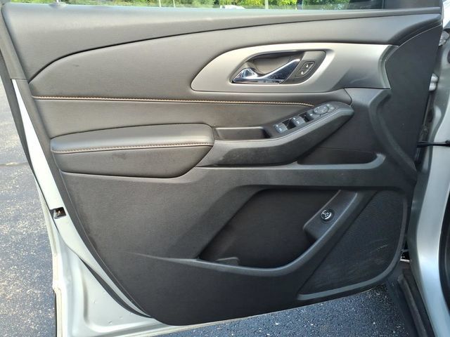 Used 2019 Chevrolet Traverse LT FWD image 10