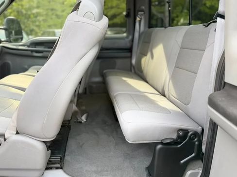 Used 2006 Ford F250 XLT AWD/4WD image 16