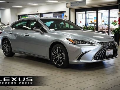 Certified 2025 Lexus ES 300h w/ Premium Package