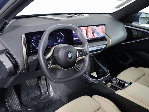 Used 2025 BMW X3 xDrive30i w/ Convenience Package image 7