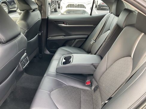 Used 2023 Toyota Camry XSE image 12