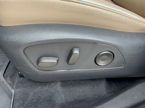 Used 2025 Buick Enclave Preferred w/ LPO, Floor Liner Package FWD image 16