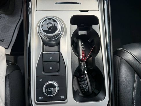 Used 2022 Ford Explorer ST w/ Equipment Group 401A AWD/4WD image 17