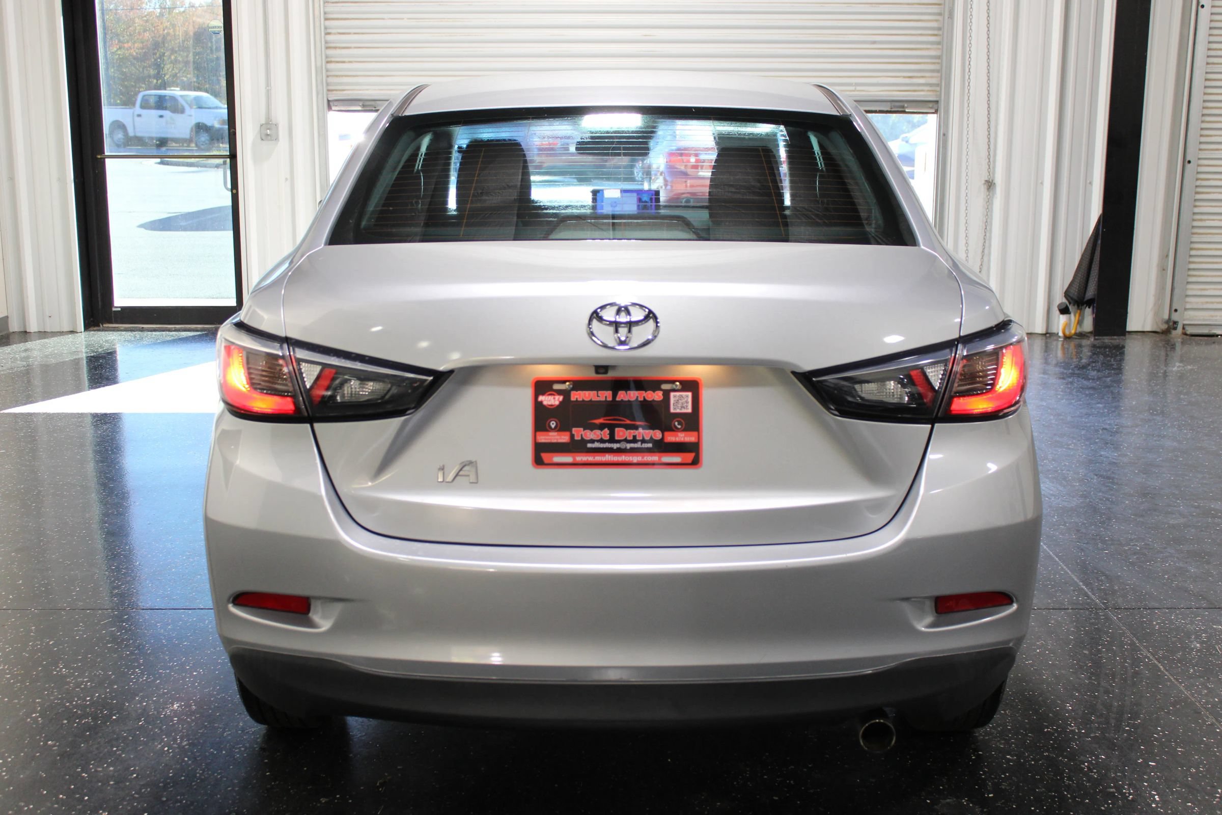 Used 2017 Toyota Yaris iA FWD image 5