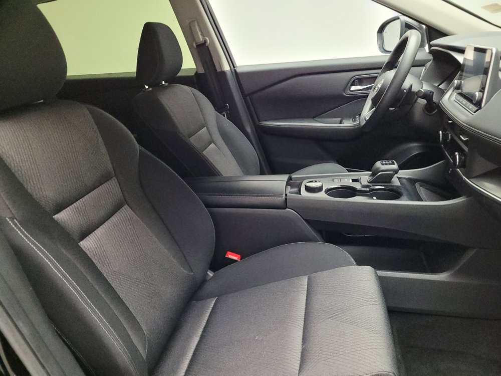 Used 2024 Nissan Rogue SV AWD/4WD image 21