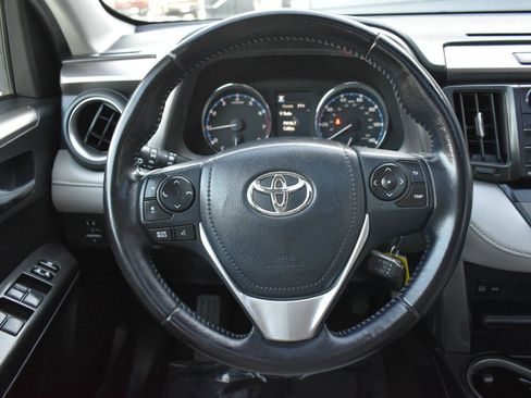 Used 2016 Toyota RAV4 XLE FWD image 18