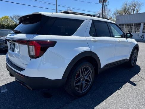 New 2026 Ford Explorer ST-Line AWD/4WD image 5