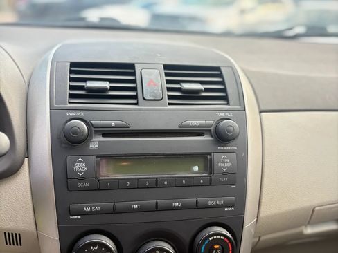Used 2009 Toyota Corolla S FWD image 10