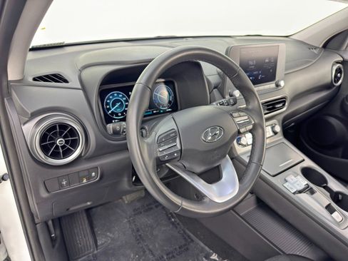 Used 2022 Hyundai Kona SEL w/ Convenience Package image 13
