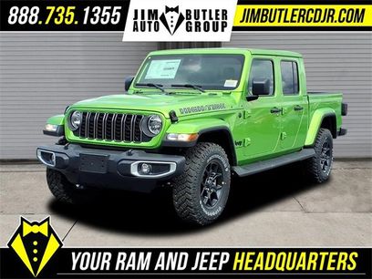 New 2025 Jeep Gladiator Sport
