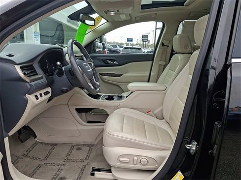 Used 2021 GMC Acadia Denali image 12