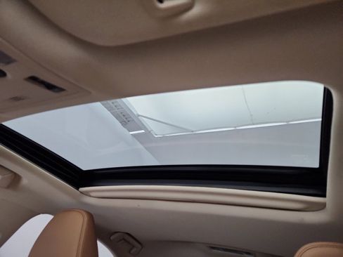 Used 2016 Lexus IS 200t image 28