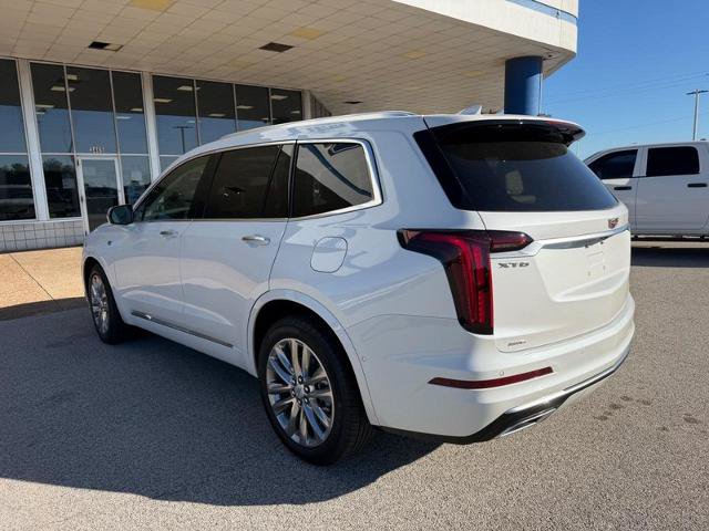 Used 2025 Cadillac XT6 Premium Luxury w/ Technology Package AWD/4WD image 4