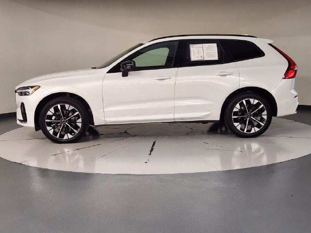 Certified 2026 Volvo XC60 B5 Plus AWD/4WD image 5