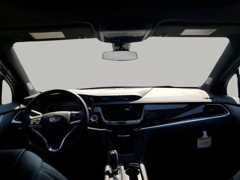 New 2025 Cadillac XT6 Premium Luxury w/ LPO, Floor Liner Package image 25