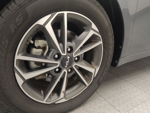 Used 2023 Kia Forte LXS FWD image 31