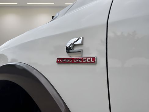 Used 2024 RAM 3500 Limited AWD/4WD image 27