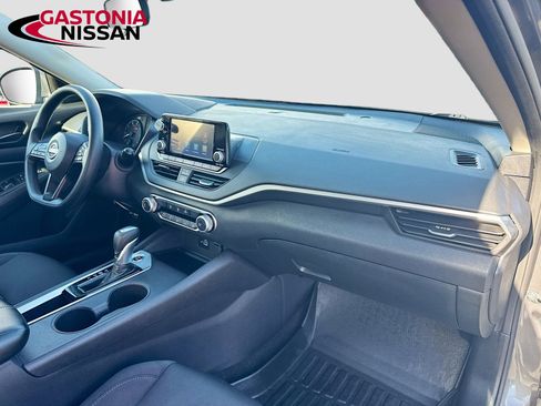 Used 2023 Nissan Altima 2.5 S FWD image 36