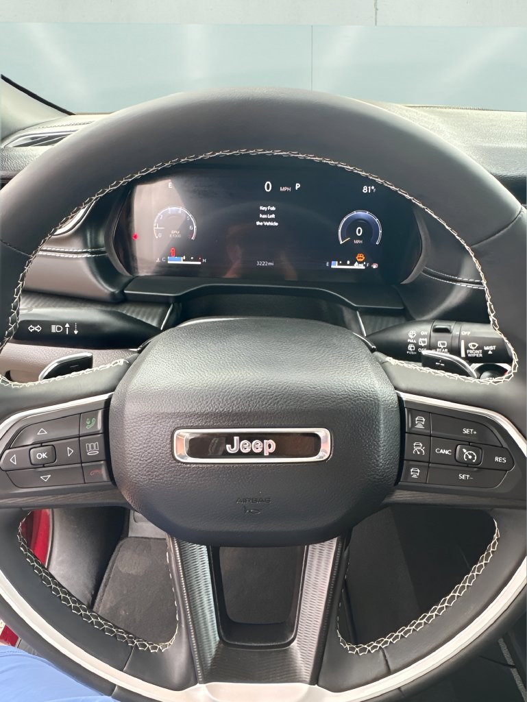 Used 2024 Jeep Grand Cherokee Laredo RWD image 22