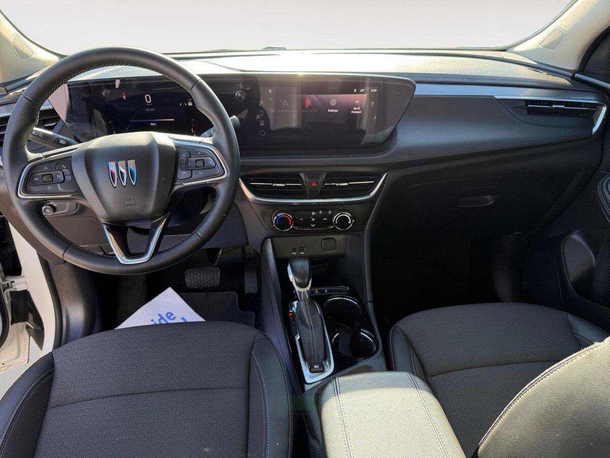 Used 2024 Buick Encore GX Preferred AWD/4WD image 10