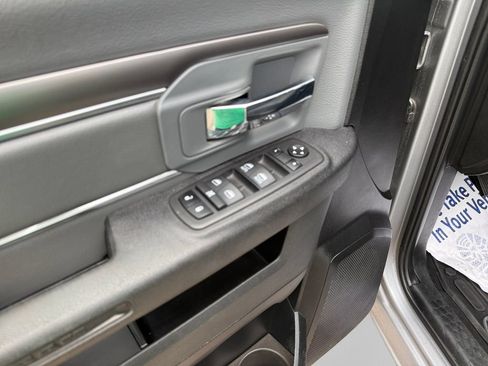 Used 2023 RAM 1500 Classic SLT AWD/4WD image 19
