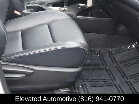 Used 2014 Toyota RAV4 Limited AWD/4WD image 7