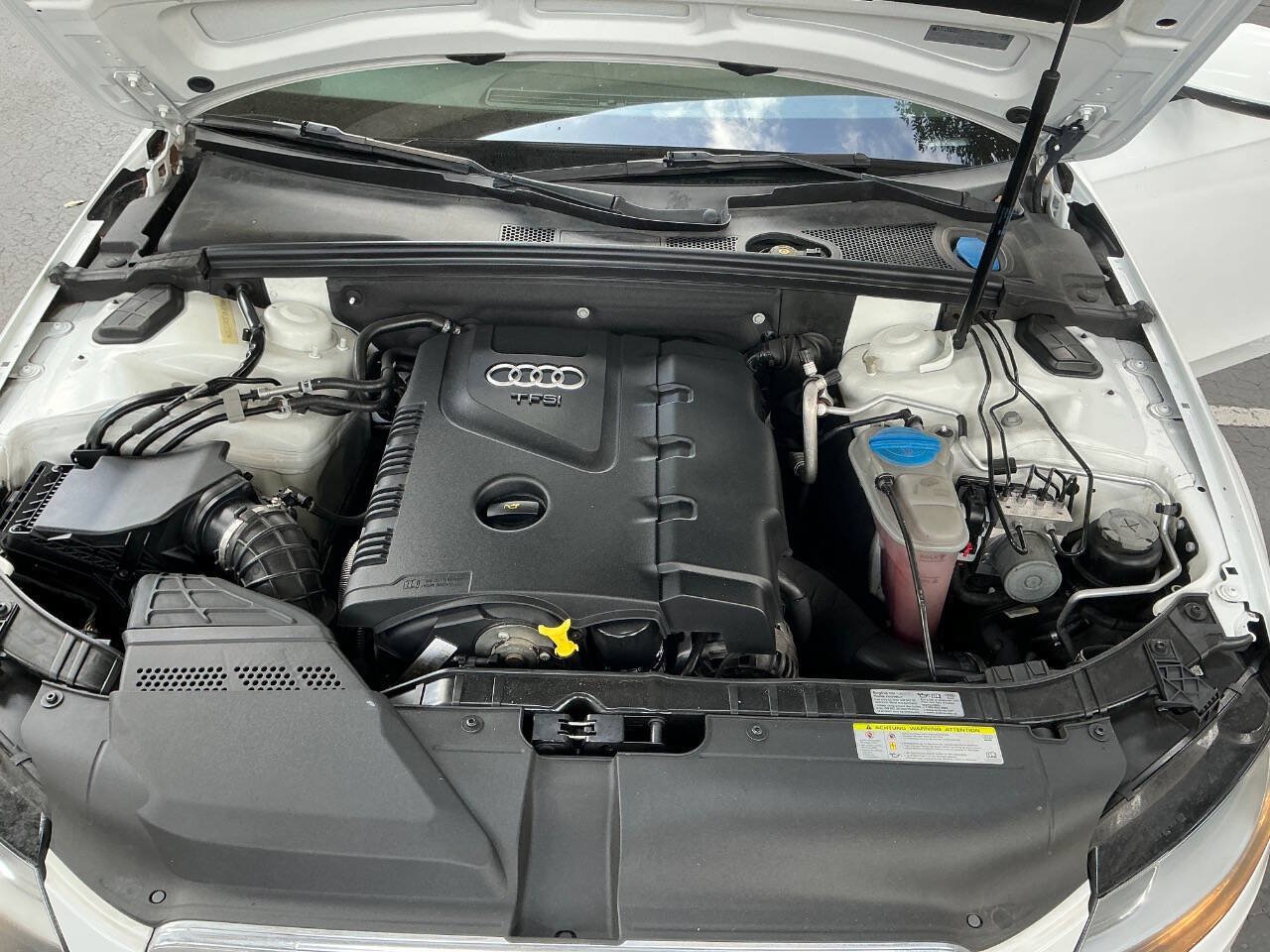 Used 2012 Audi A4 2.0T Premium w/ Convenience Pkg FWD image 14