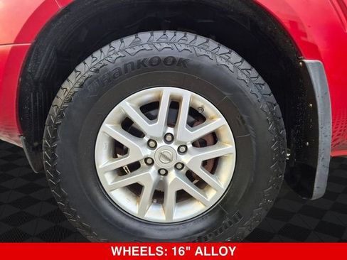 Used 2015 Nissan Frontier SV w/ SV Value Truck Package AWD/4WD image 9