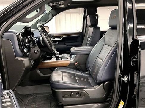 Used 2022 Chevrolet Silverado 1500 High Country w/ High Country Premium Package image 21