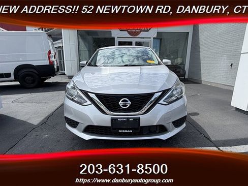 Used 2019 Nissan Sentra SV w/ Special Edition Package FWD image 8