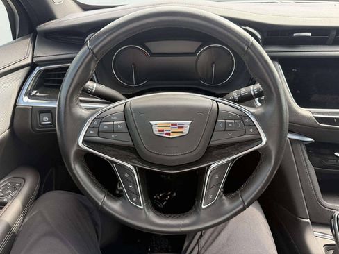 Used 2021 Cadillac XT5 Premium Luxury FWD image 16