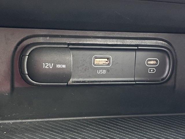 Used 2023 Kia Sportage LX FWD image 19